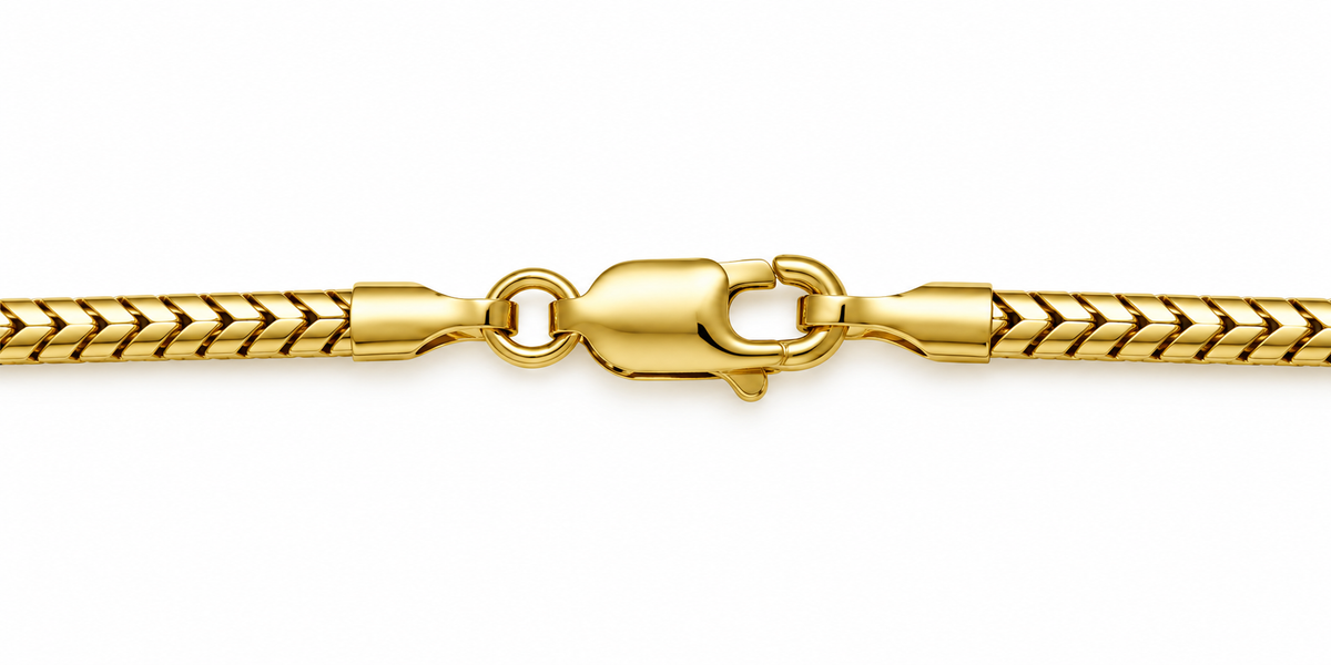 14K Yellow Gold Clover Necklace