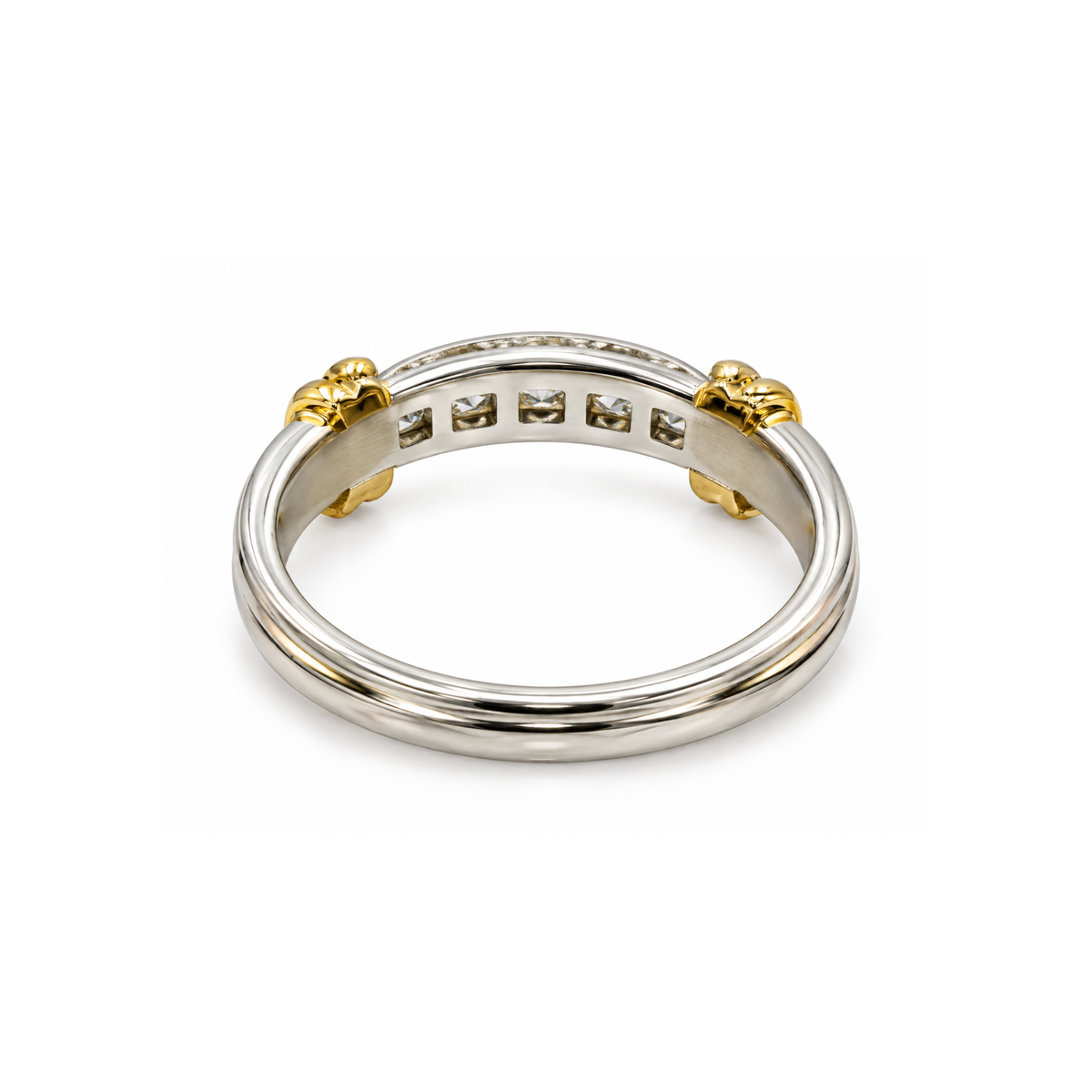 18K Yellow Gold Band Ring – Size 8.5